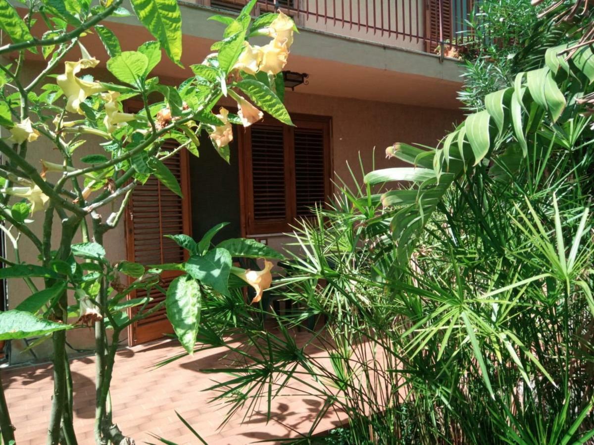 Stanza In Villa Con Giardino Vista Mare Cefalù Exterior foto