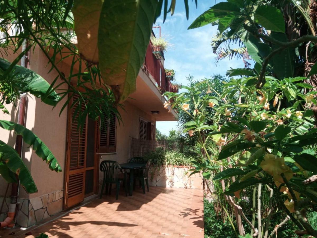Stanza In Villa Con Giardino Vista Mare Cefalù Exterior foto